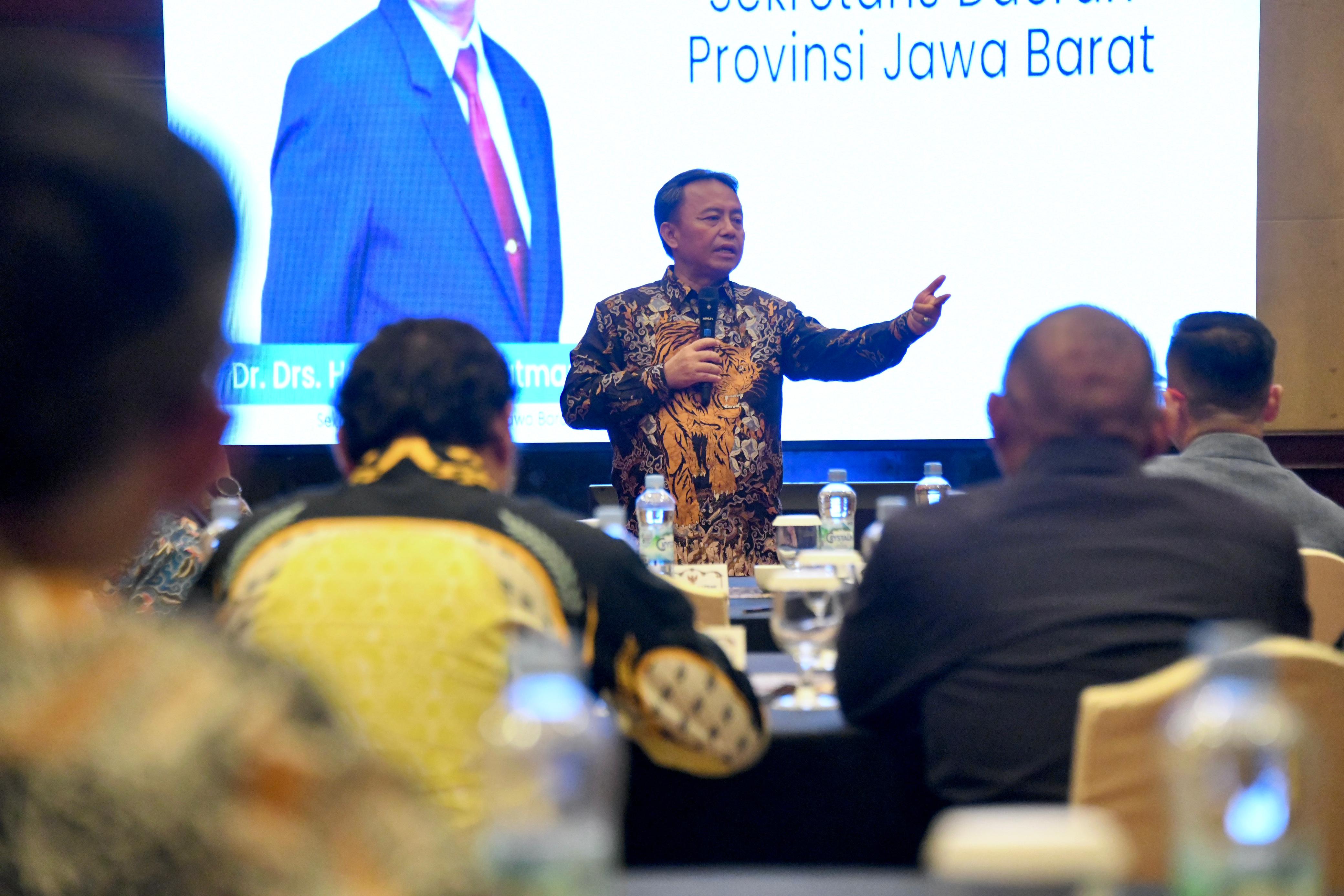 Sekda Herman Suryatman: Pelayanan Catatan Sipil di Jabar Terus Dioptimalkan untuk Mudahkan Warga