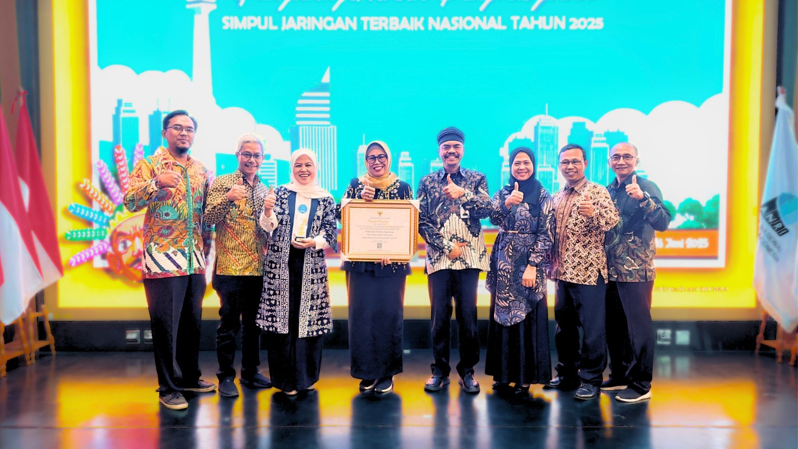 Pemdaprov Jabar Raih Anugerah Simpul Jaringan Terbaik Nasional Tahun 2025