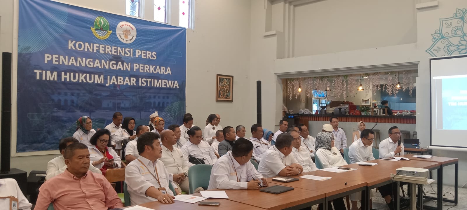 Tim Hukum Jabar Berhasil Selesaikan Ribuan Aduan Masyarakat Sepanjang 2025