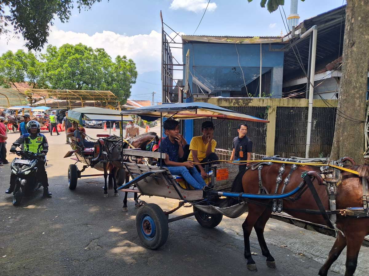 Dapat Kompensasi Rp1,4 juta, Penarik Becak di Cirebon Siap Patuhi Arahan Gubernur Jabar