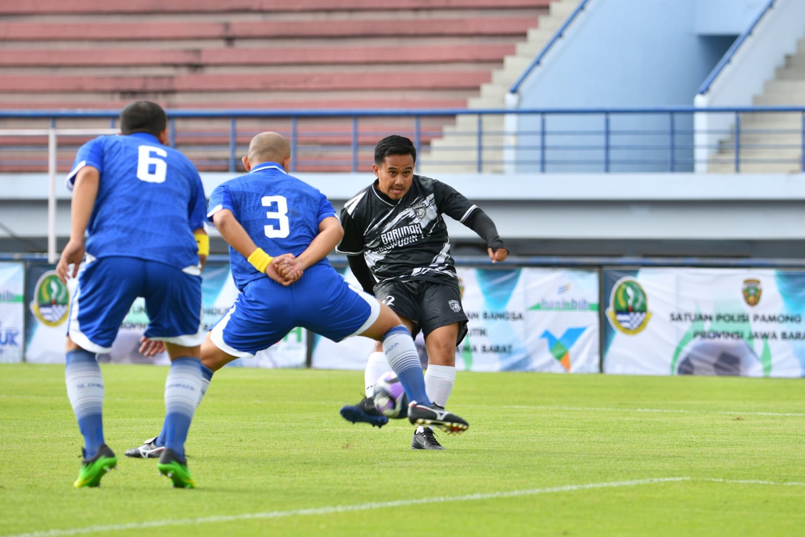 Buka Liga Sabrengna 2026, KDM Dorong Semangat Kebersamaan dan Pembenahan Stadion Arcamanik