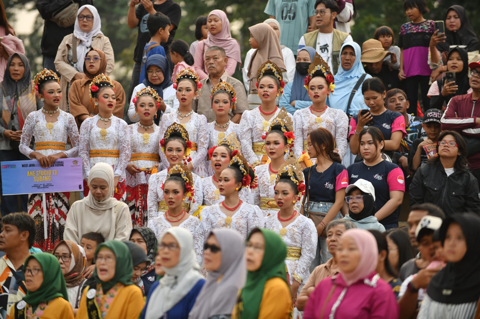 Festival 1st West Java International Fun Folk Festival 2026 Digelar Meriah, Delegasi Empat Negara Turut Serta