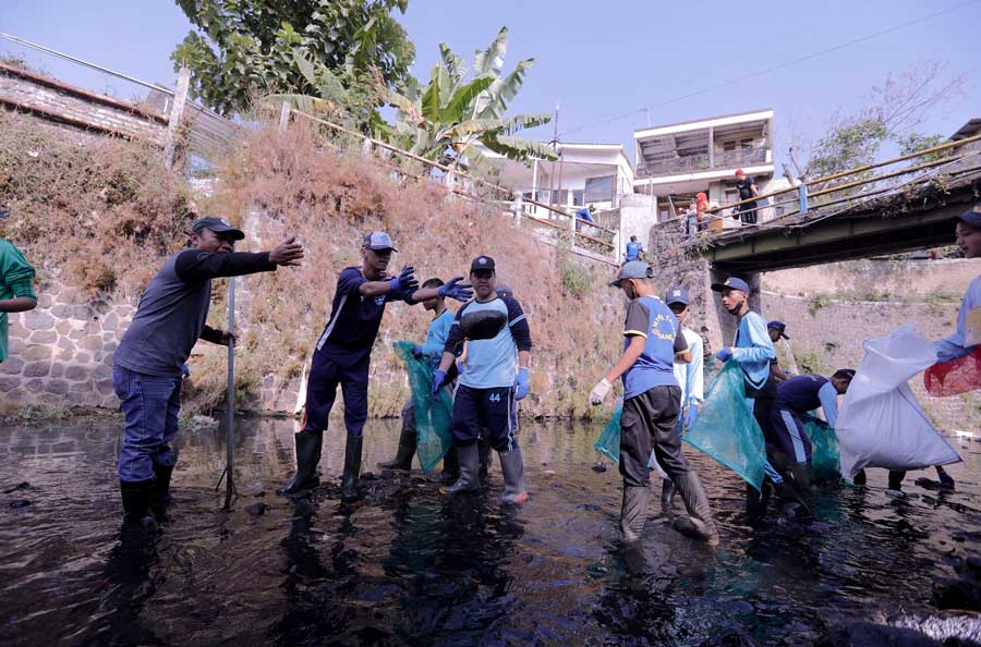 Aksi Ekologi Tutup MPLS Pancawaluya 2026, Sekda: Karakter Hebat Dibangun dari Kebiasaan Sederhana di Rumah