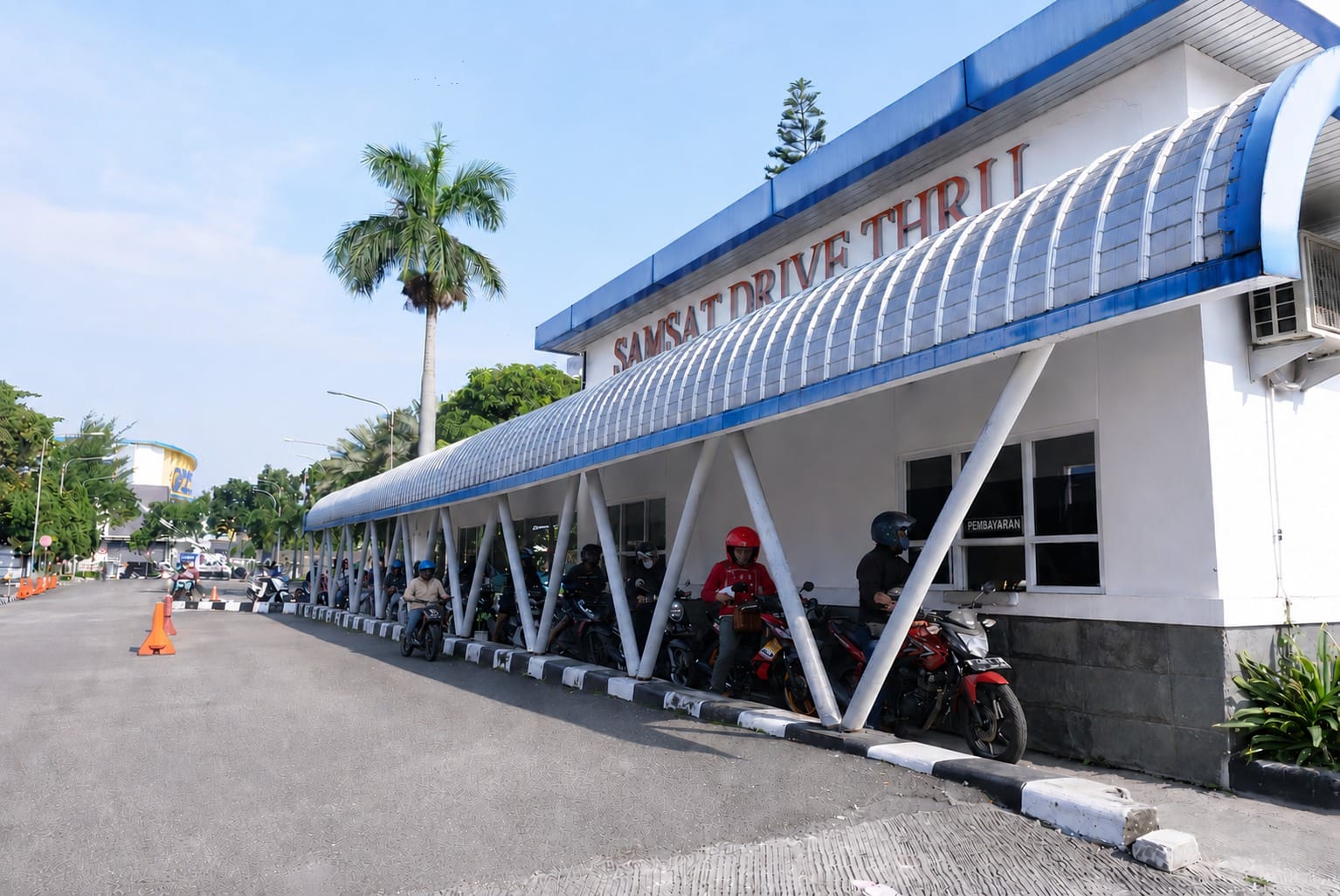 Bayar Pajak Lebih Mudah dan Praktis lewat Samsat Drive Thru, Cek Lokasinya